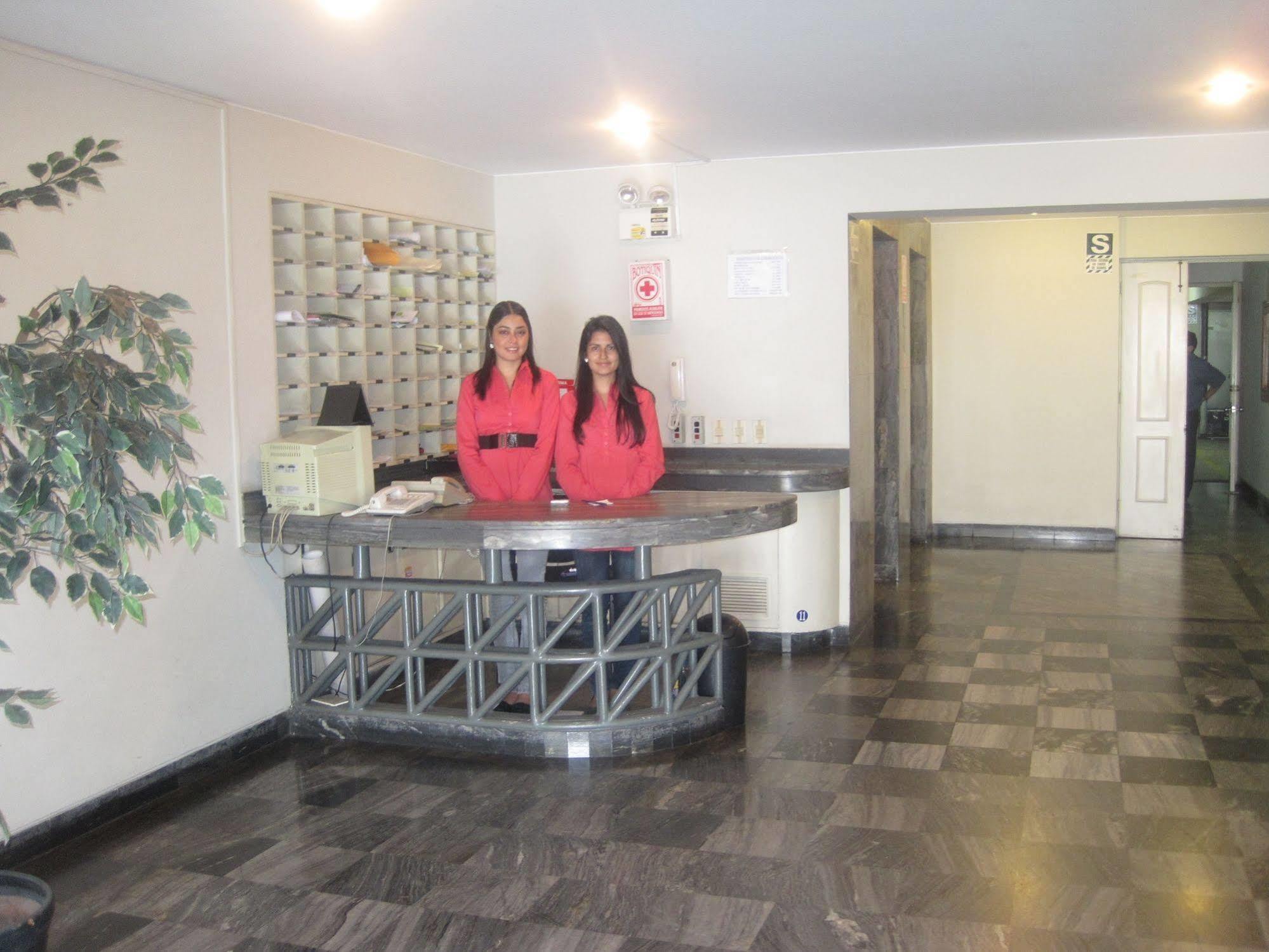 Suites Plaza Las Flores Lima Ngoại thất bức ảnh
