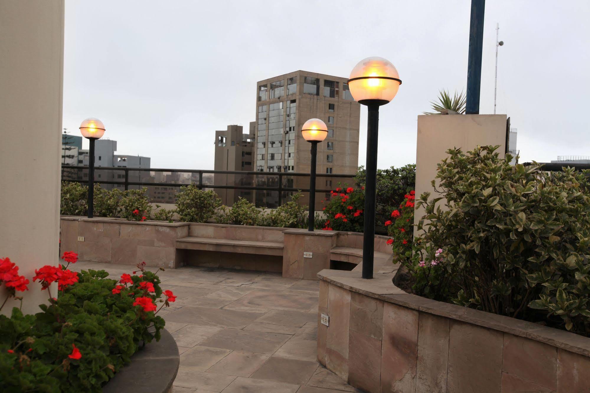 Suites Plaza Las Flores Lima Ngoại thất bức ảnh