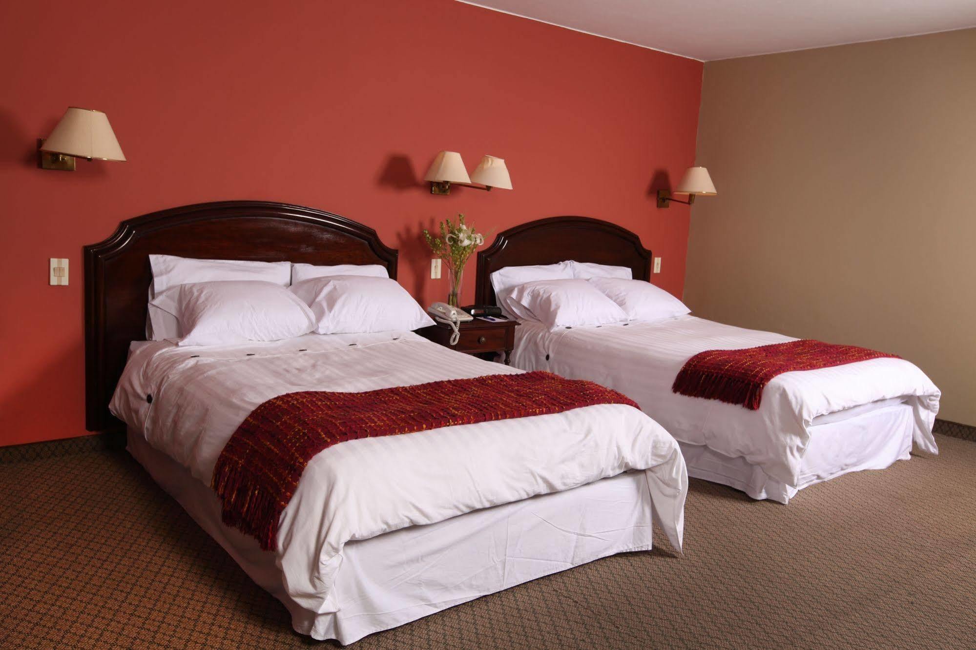 Suites Plaza Las Flores Lima Ngoại thất bức ảnh